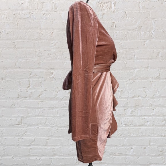 ❌DONATED❌Blush Pink Crushed Velvet Ruffled Detail Tie Waist Lined Dress - Picture 6 of 14